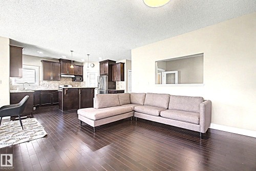 1932 67 Street, Edmonton, AB 