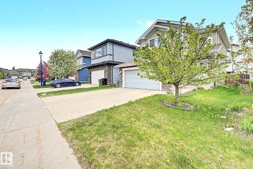 1932 67 Street, Edmonton, AB 