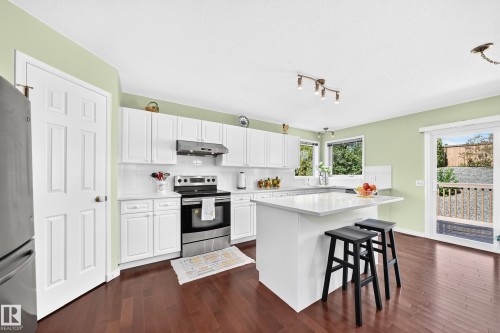 963 Burrows Crescent, Edmonton, AB 