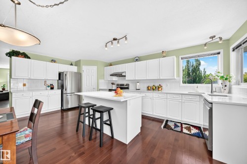 963 Burrows Crescent, Edmonton, AB 