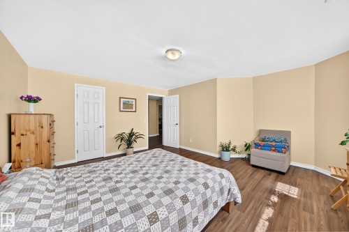 963 Burrows Crescent, Edmonton, AB 