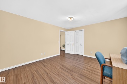 963 Burrows Crescent, Edmonton, AB 