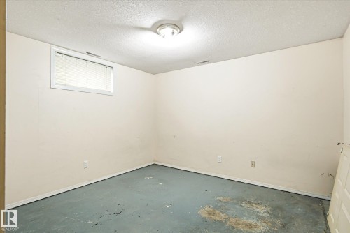 13104 132 Street, Edmonton, AB 