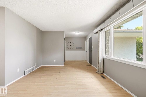 13104 132 Street, Edmonton, AB 