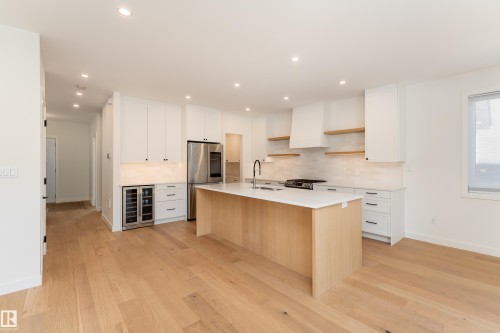 9137 84 Avenue Nw, Edmonton, AB 