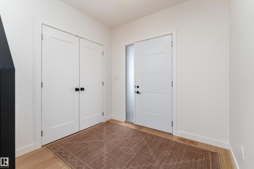 9137 84 Avenue Nw, Edmonton, AB 