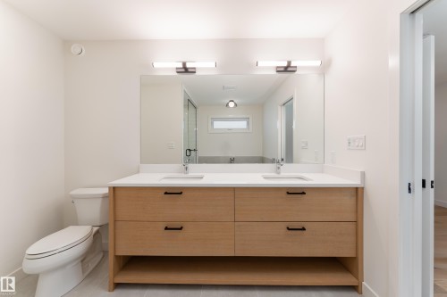 9137 84 Avenue Nw, Edmonton, AB 
