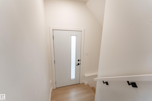9137 84 Avenue Nw, Edmonton, AB 
