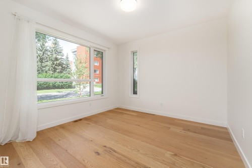 9137 84 Avenue Nw, Edmonton, AB 