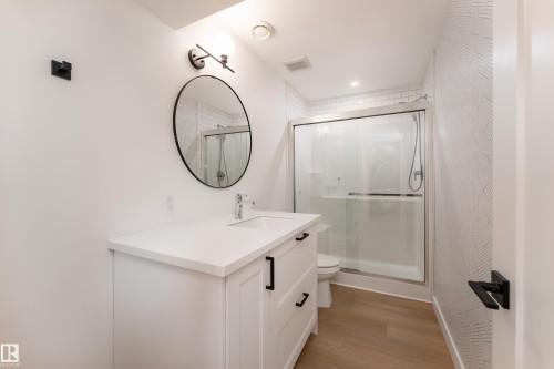 9137 84 Avenue Nw, Edmonton, AB 