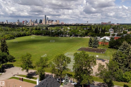 9137 84 Avenue Nw, Edmonton, AB 
