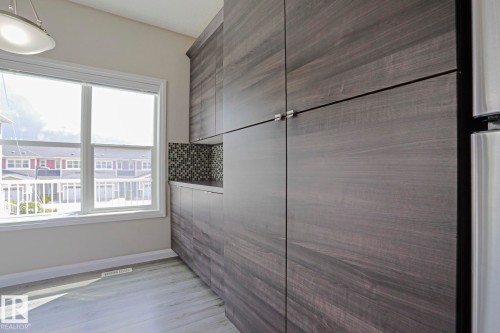 33 3710 Allan Drive, Edmonton, AB 