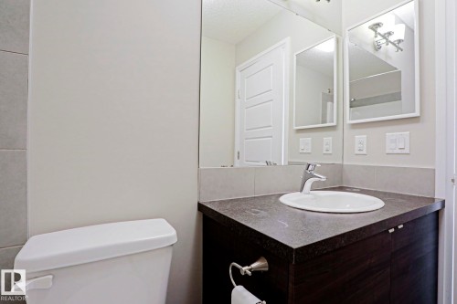 33 3710 Allan Drive, Edmonton, AB 