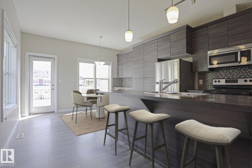 33 3710 Allan Drive, Edmonton, AB 