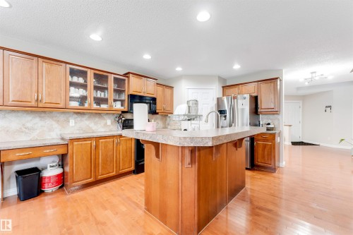 Kitchen - 3012 25 Ave Avenue, Edmonton, AB 