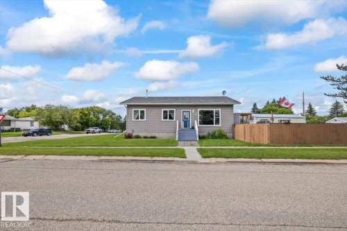 4708 47A Avenue, Onoway, AB 