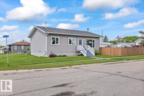 4708 47A Avenue, Onoway, AB 