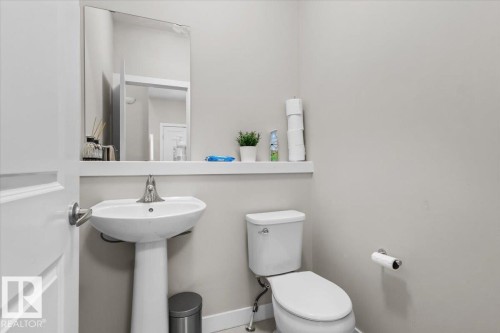 2847 Koshal Crescent, Edmonton, AB - Indoor Photo Showing Bathroom