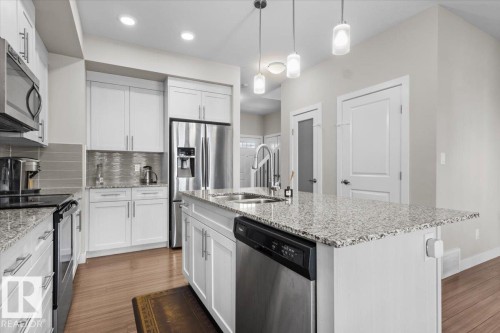 2847 Koshal Crescent, Edmonton, AB - Indoor Photo Showing Kitchen With Stainless Steel Kitchen With Double Sink With Upgraded Kitchen