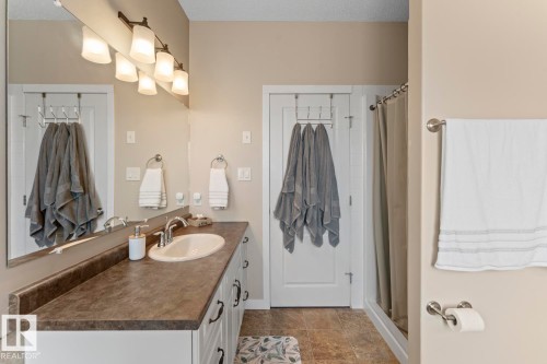 1208 18 Avenue, Cold Lake, AB 