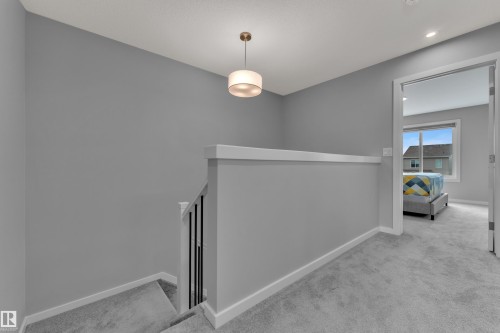 7043 182 Avenue, Edmonton, AB 