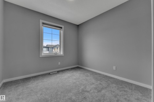 7043 182 Avenue, Edmonton, AB 