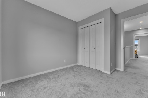 7043 182 Avenue, Edmonton, AB 