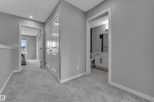 7043 182 Avenue, Edmonton, AB 