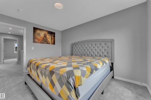 7043 182 Avenue, Edmonton, AB 