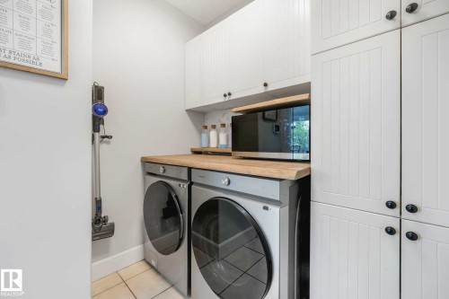 553006 Range Road 153, Rural Two Hills County, AB - Indoor Photo Showing Laundry Room