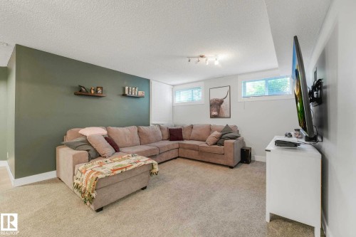 553006 Range Road 153, Rural Two Hills County, AB - Indoor Photo Showing Living Room