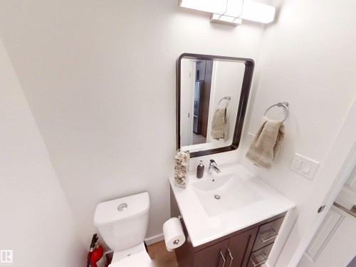 12936 161A Avenue, Edmonton, AB - Indoor Photo Showing Bathroom