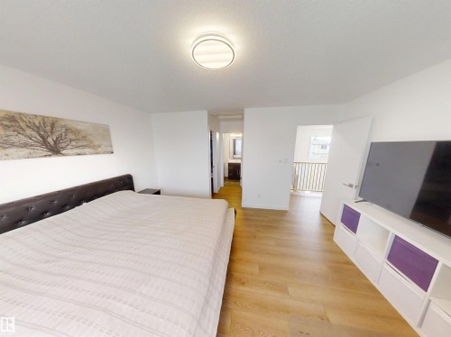 12936 161A Avenue, Edmonton, AB - Indoor Photo Showing Bedroom