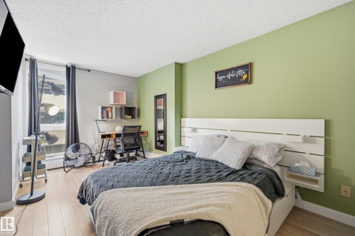 200 10149 Saskatchewan Drive, Edmonton, AB 