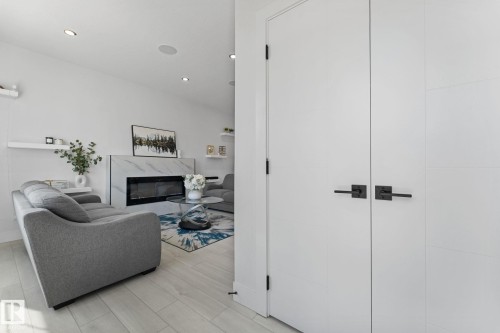 White interior doors with matte black hardware - 3606 42 Avenue, Beaumont, AB 