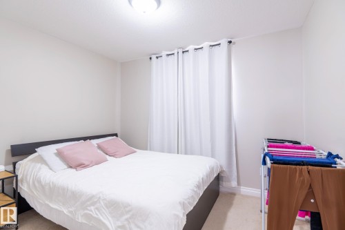 2620 Lake Avenue, Cold Lake, AB - Indoor Photo Showing Bedroom
