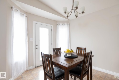 2620 Lake Avenue, Cold Lake, AB - Indoor Photo Showing Dining Room