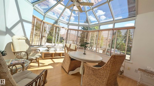 8 Butterworth Point(E), Edmonton, AB 
