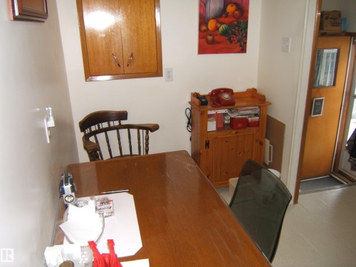 Image quality insufficient for description - 4606 51 Avenue, Two Hills, AB 