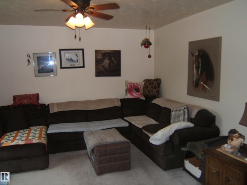 Image quality insufficient for description - 4606 51 Avenue, Two Hills, AB 