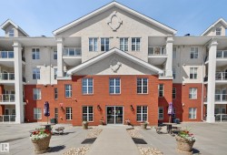 238 45 INGLEWOOD Drive  St. Albert, AB T8N 0B6