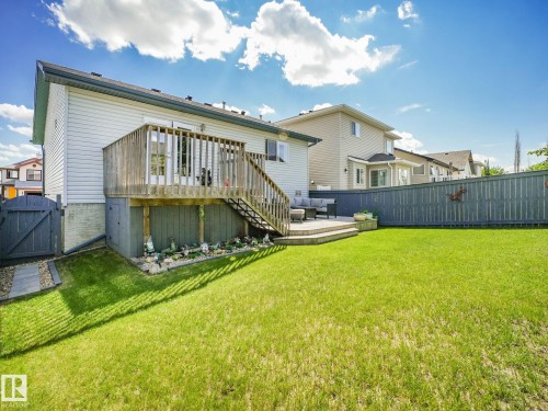 8616 176 Avenue, Edmonton, AB 