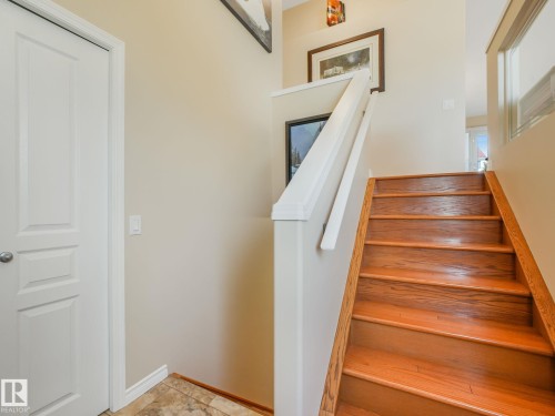 8616 176 Avenue, Edmonton, AB 
