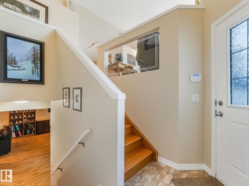 8616 176 Avenue, Edmonton, AB 