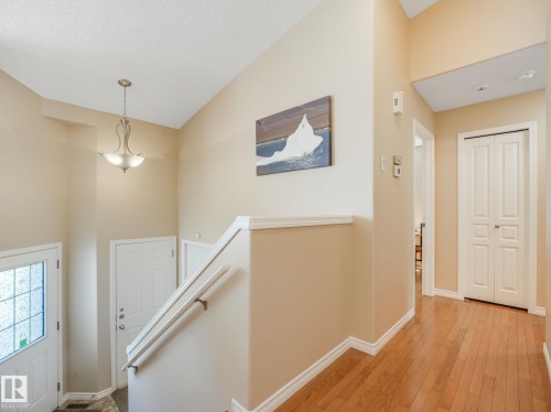 8616 176 Avenue, Edmonton, AB 
