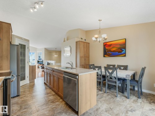 8616 176 Avenue, Edmonton, AB 