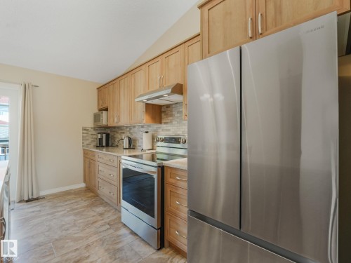 8616 176 Avenue, Edmonton, AB 