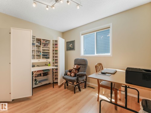 8616 176 Avenue, Edmonton, AB 