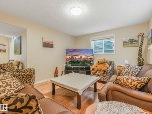 8616 176 Avenue, Edmonton, AB 
