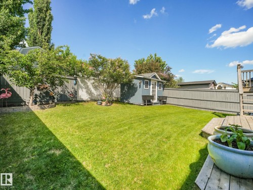 8616 176 Avenue, Edmonton, AB 